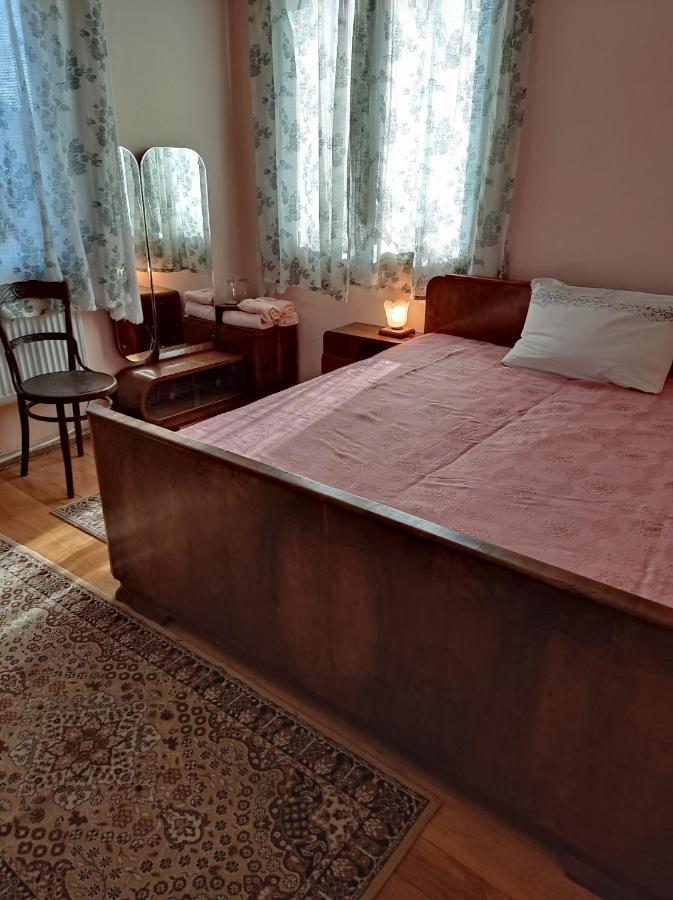 Къща За Гости Хайк Beli Osŭm Exteriér fotografie